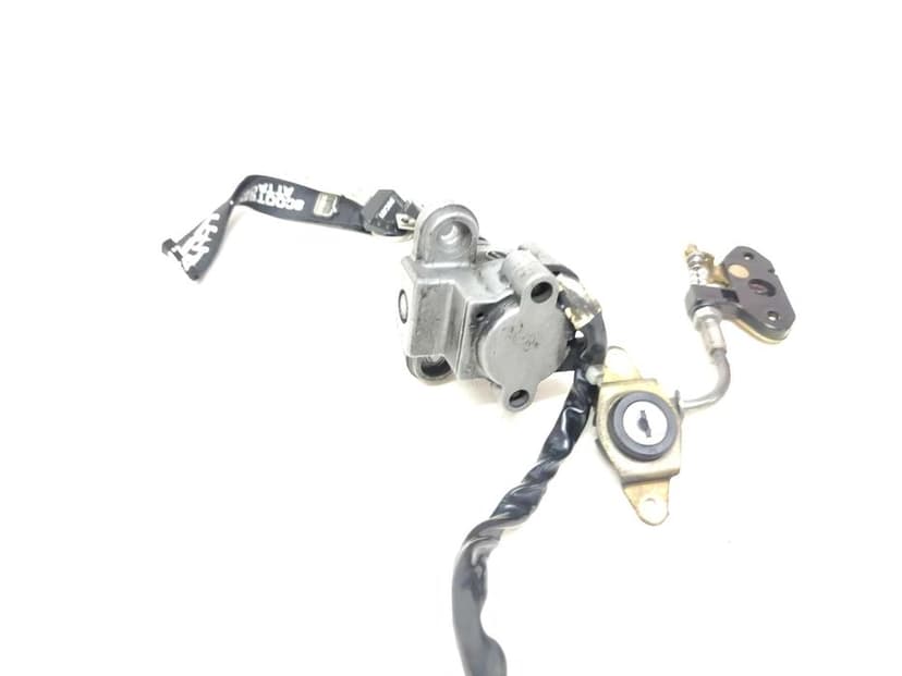 DUCATI MONSTER 750 / 620 / 600 Stacyjka Kluczyk Zamek Kanapy