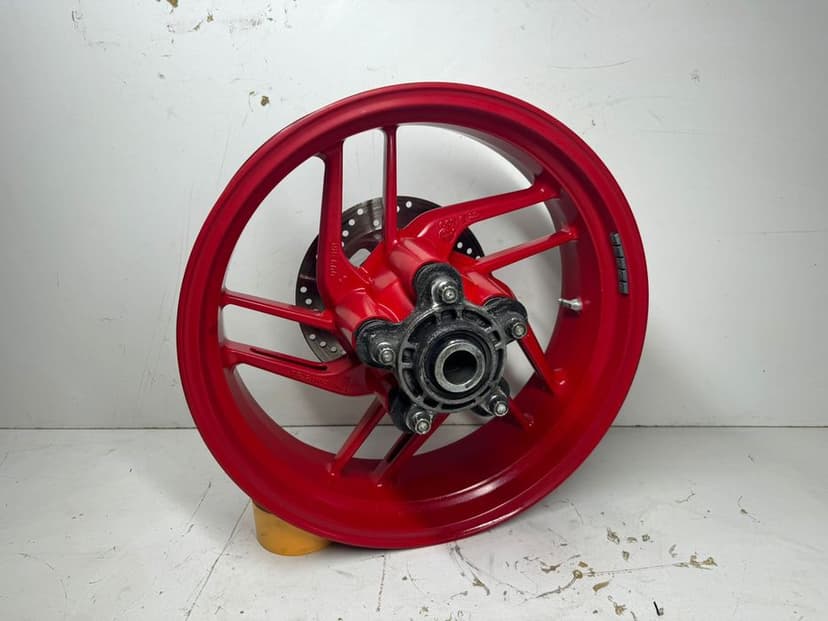 Ducati Monster 821 Felga Tył Czerwona Kolo Zbierak Tarcza hamulcowa