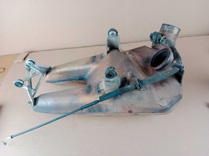 Ducati Panigale 959 Katalizator Wydech Tłumik Kolektory Kolektor 16-19