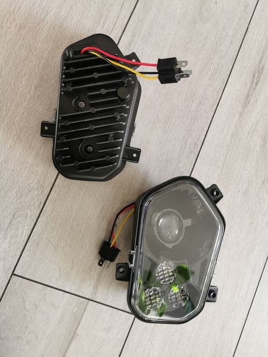 Polaris scrambler sportsman lampa lampy reflektor przód reflektory led