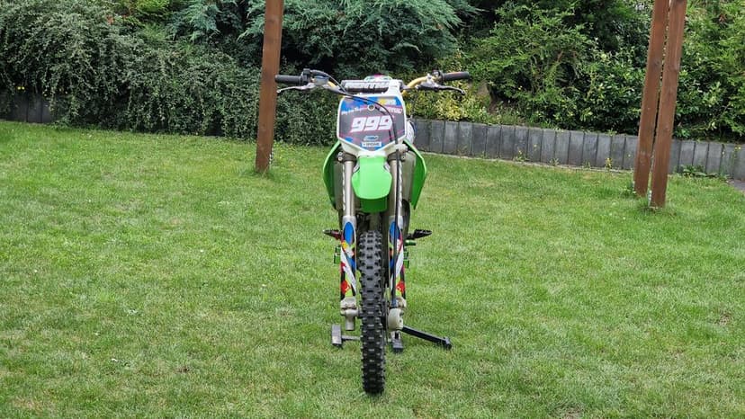 Motocykl cross Kawasaki kx85