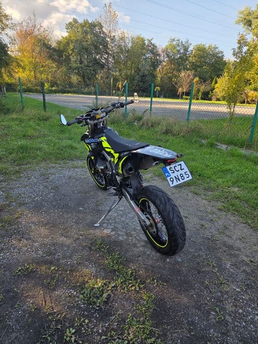 Honda CRF 450 R   Supermoto