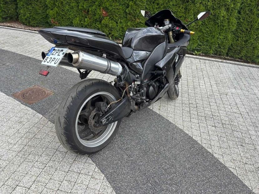 Kawasaki ZX10 2006
