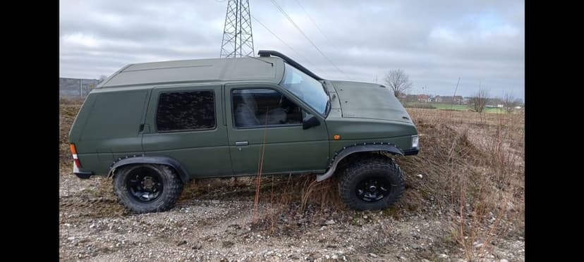 Nissan Terrano 2.7td mosty Patrol collowery klatka sierżant zamiana