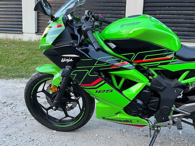 Kawasaki Ninja 125 ABS 2023 r.  1088 km Kat.B, A1, A2