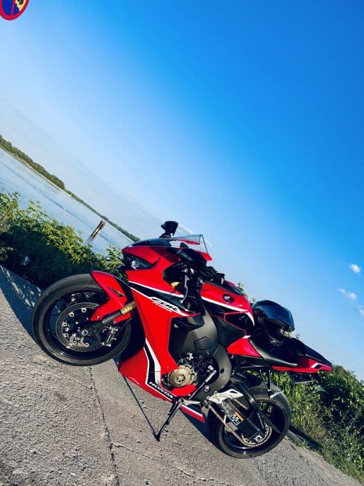 Honda Cbr 1000RR SC77 Salon PL