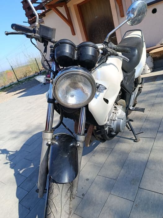 Honda cb500 motocykl