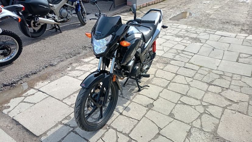 Honda CB 125F  CBF 21 r.