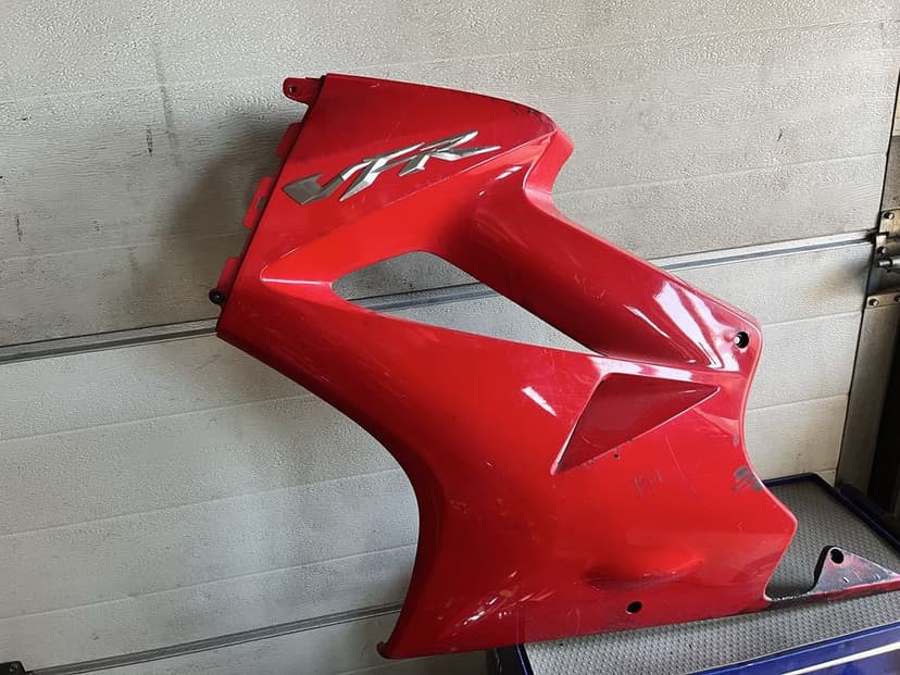 Lewy boczek honda vfr 800 rc46