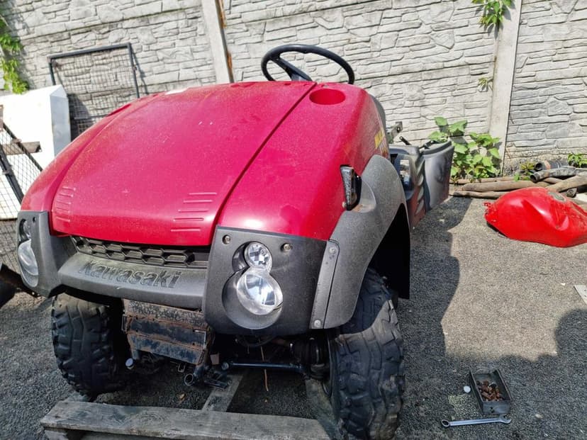 RAMA Kawasaki MULE PRIOR SX 610 KAF400 , 600 części Silnik Dyfer wał