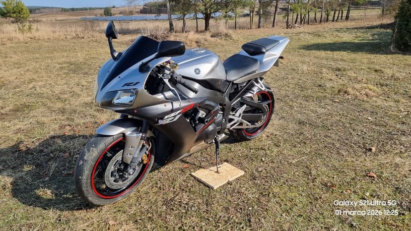 Tytuł: Yamaha R1 RN09 (2002) | Arrow | Amor skrętu | OKAZJA (2. bieg)