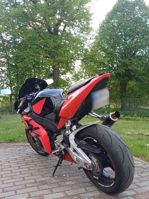 Honda cbr 954 fireblade