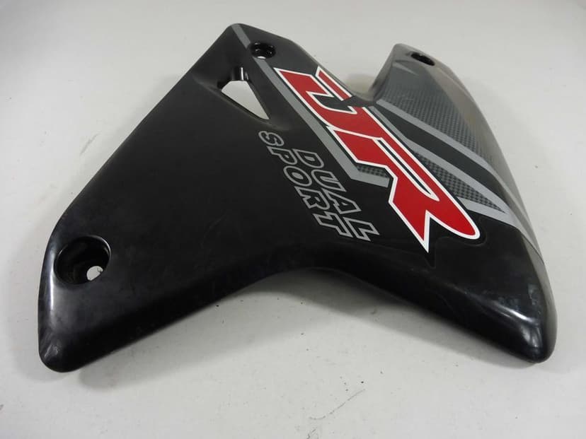 Suzuki DRZ 400 prawa owiewka 00-01r.  A287