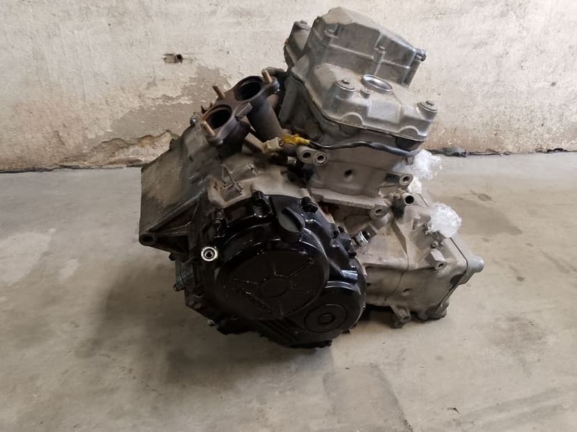 Owiewki pług czacha honda vfr 750