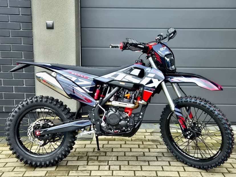 ASIX XT97 300cc ! Full BlACk! Nowy ! Gratisy ! CHŁODNICA CIECZY !