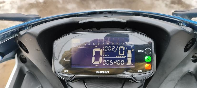 Suzuki gsx r 125 jak nowy --5400km-system bezkluczykowy- ledy