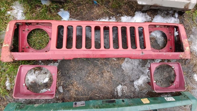 Suzuki Samurai Samuraj grill atrapa