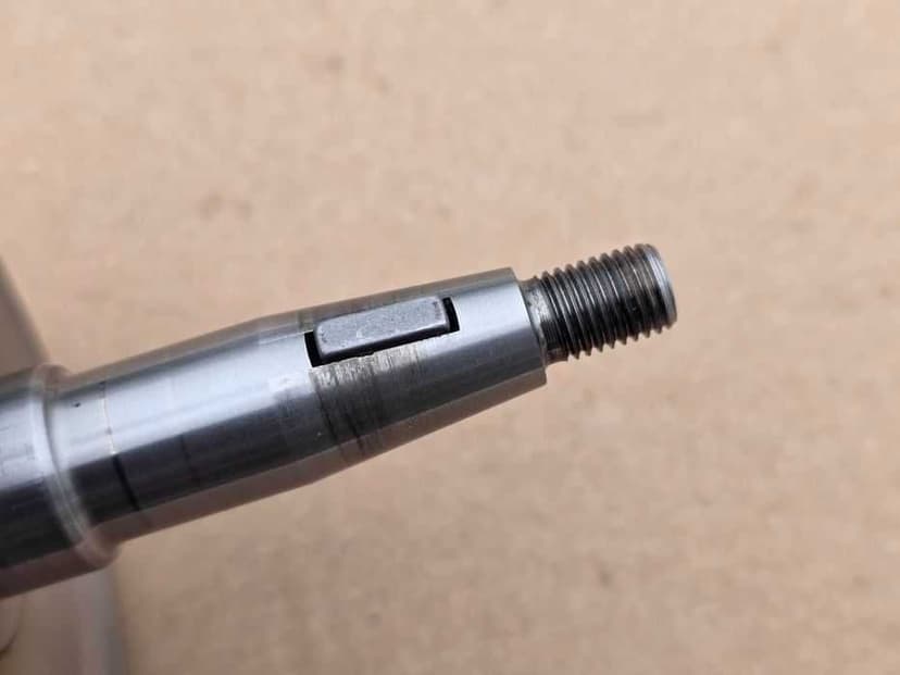 Oryginalny wał korbowy Suzuki RM 125 r. 01-08 oem