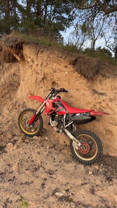 Honda cr85 (VHM,HGS,BUD Racing, Excel)