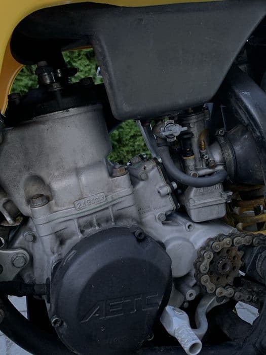 Suzuki RM250 Po remoncie Zamiana