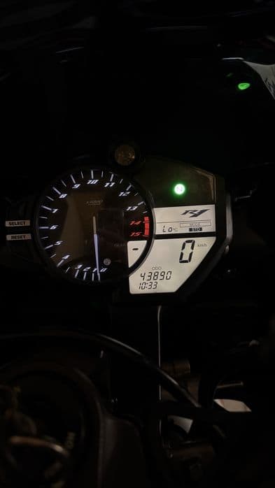 Yamaha r1 rn22  2010