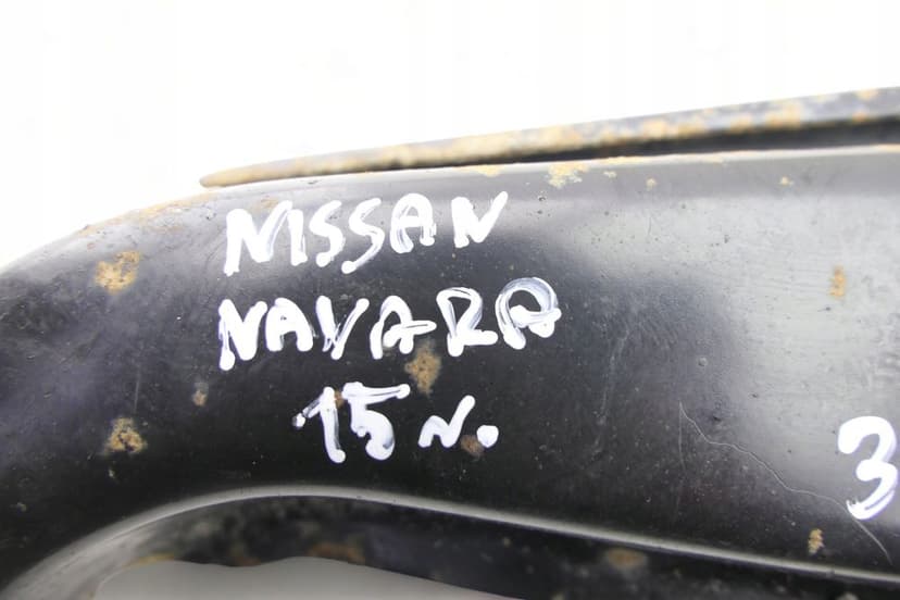 Wahacz Górny Lewy NISSAN NAVARA 15r
