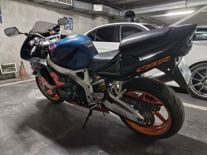 Honda CBR 900 RR Fireblade