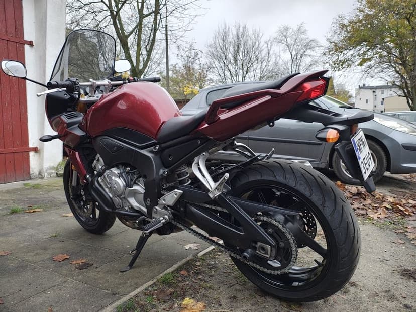 Yamaha FZ1 Fazer 1000
