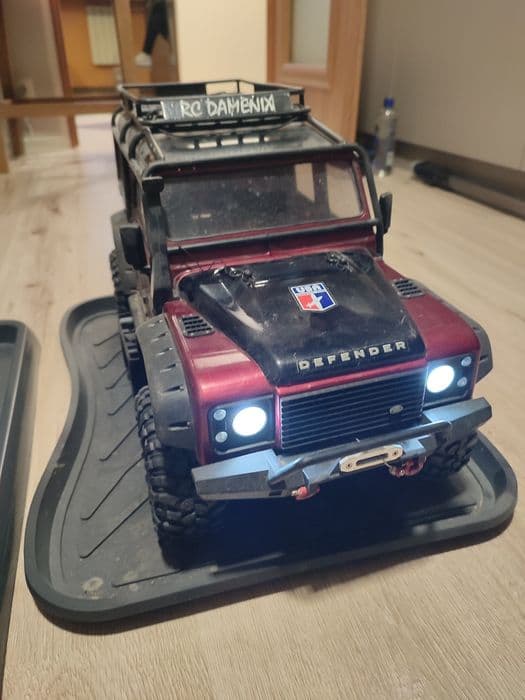 TRAXXAS TRX-4 Land Rover Defender 4WD 1/10