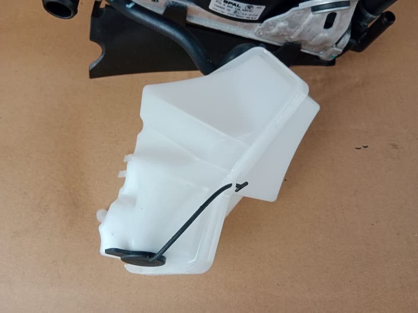 Bmw R1250 GS K50 K51 Chłodnica Wody Lewa Prawa Chłodnice Wentylator 22