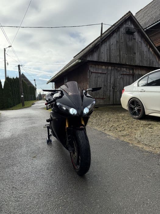 Yamaha r1 Akrapovic rezerwacja