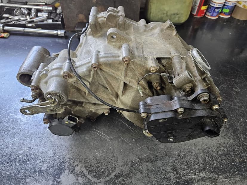 CAN-AM OUTLANDER Renegade 1000 Skrzynia Biegów