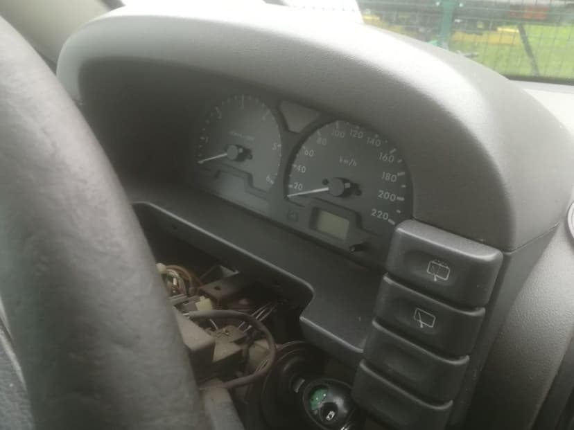 Konsola deska EUROPA AirBag Land Rover Discovery II 98r.–04r.