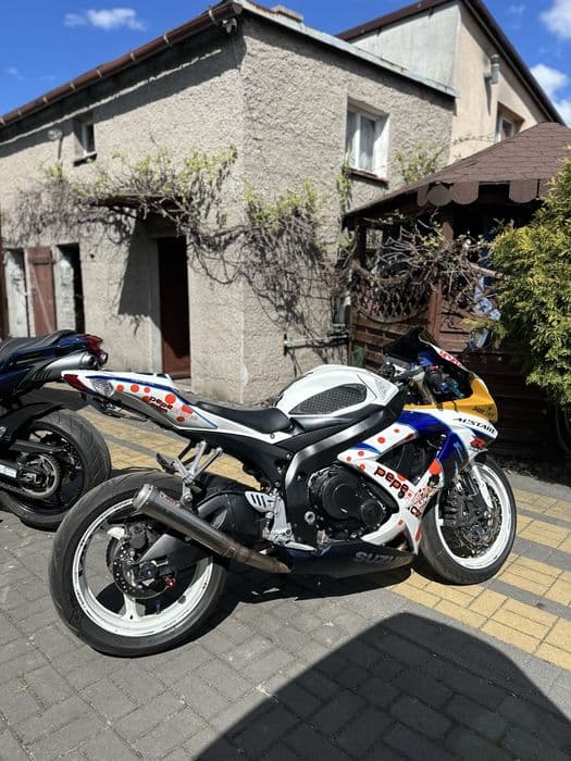 Suzuki GSX-R 600 K8 stan bdb 3 mapy wydech mivv kat. A
