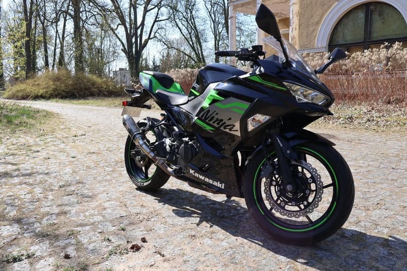 Kawasaki Ninja 400