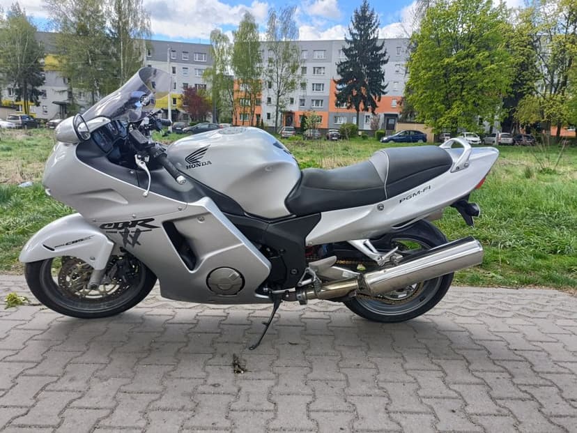 CBR 1100 Xx  od motocyklisty
