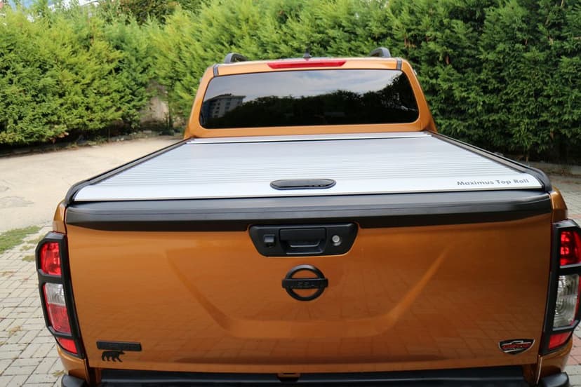 OUTLET - Roleta aluminiowa paki srebrna Nissan Navara NP300 D23 2015-