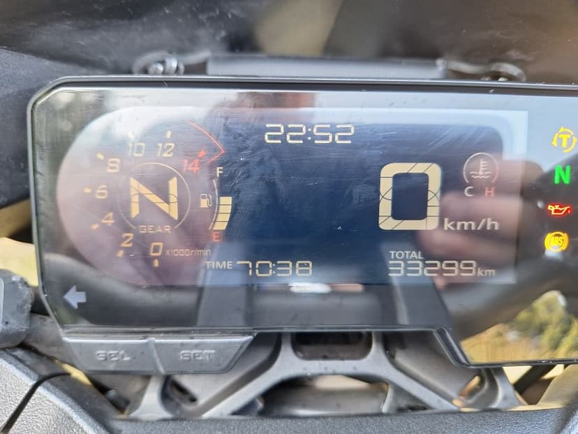 Honda cb650r carbon dodatki