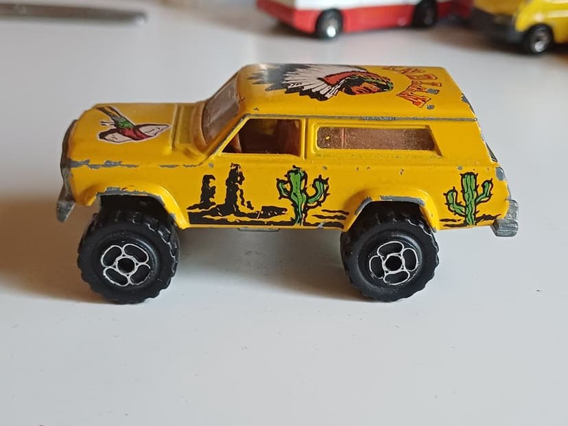 Majorette Jeep Cherokee 236