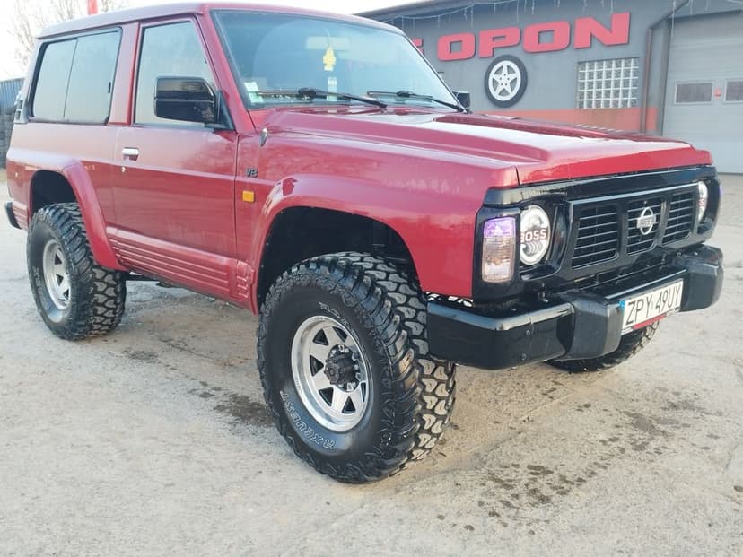 Nissan Patrol Y60 SLX  V8 Mercedes 97 rok