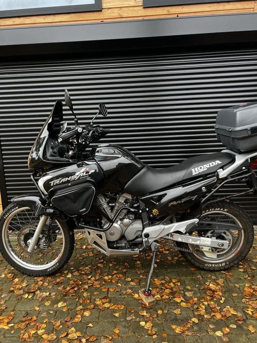Honda Transalp XL650V unikat , CarPlay Android auto halogeny, kufry