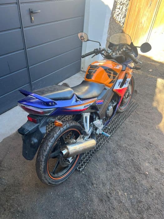 Honda cbr 125 Repsol. kat B