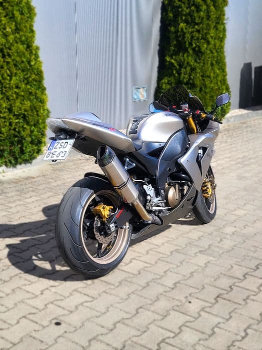 Kawasaki ZX10R 1Gen (2005) – Stan Idealny | Metallic Titanium