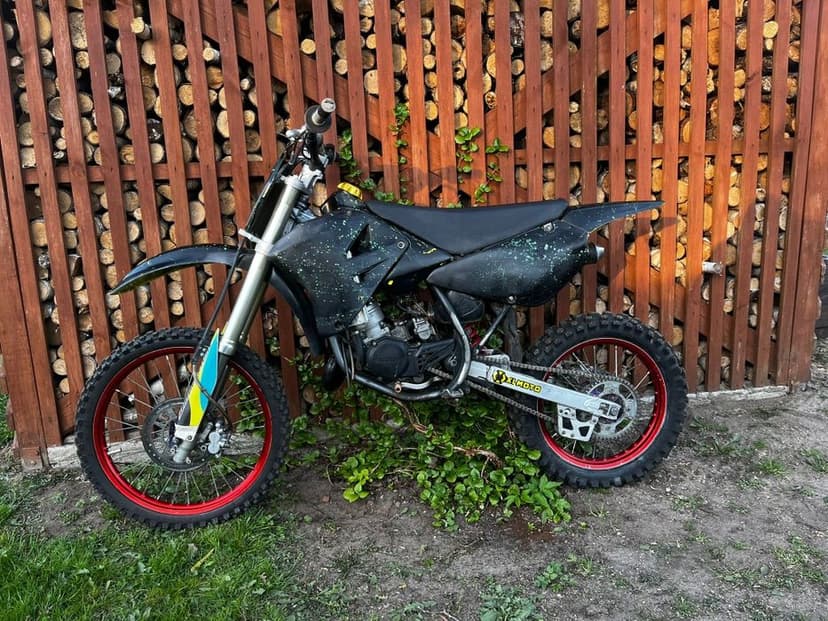 Suzuki RM 85 (yz, cr, kx,sx)