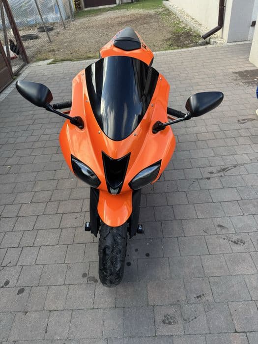 Kawasaki ninja zx6r