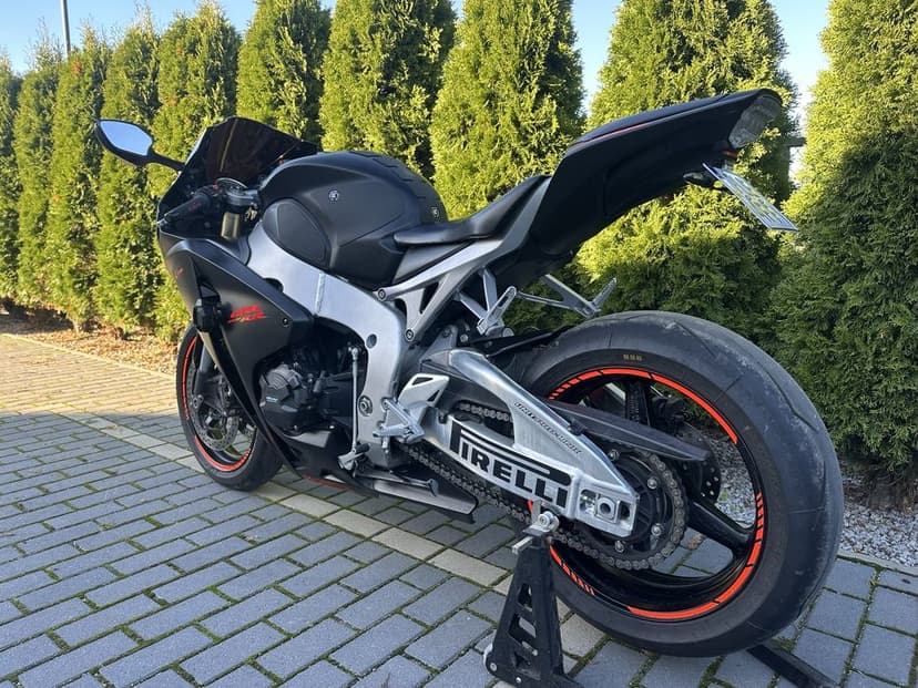 Honda CBR1000RR SC59 przebieg 35000km