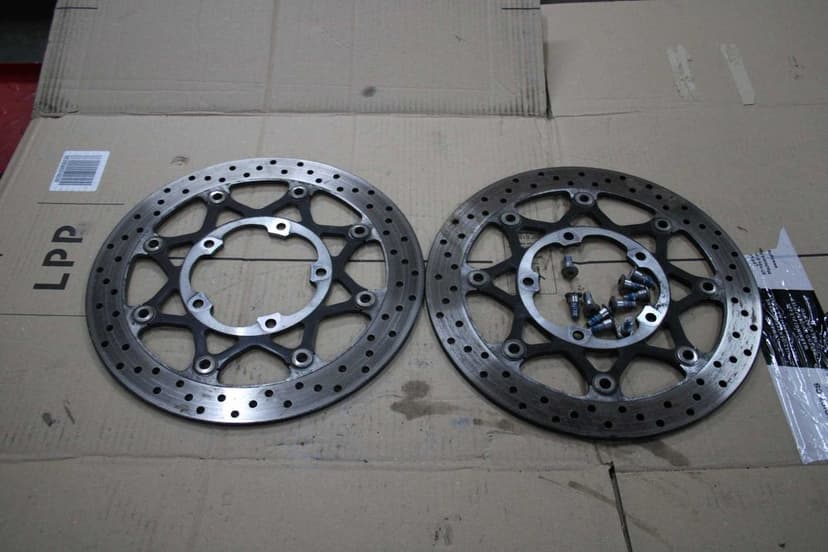 Tarcze Hamulcowe Tarcza Przód Śruby Suzuki GSXR 750 K6 K7 06-07, 600