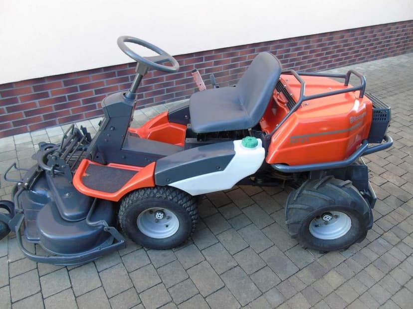 Traktorek kosiarka HUSQVARNA RIDER PF 21 hydro 21 KM 2 cyl PO SERWISIE