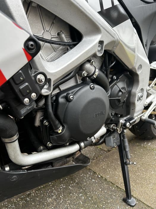 APRILIA TUONO 1000 RSV4 APRC FACTORY Akrapovic zamiana