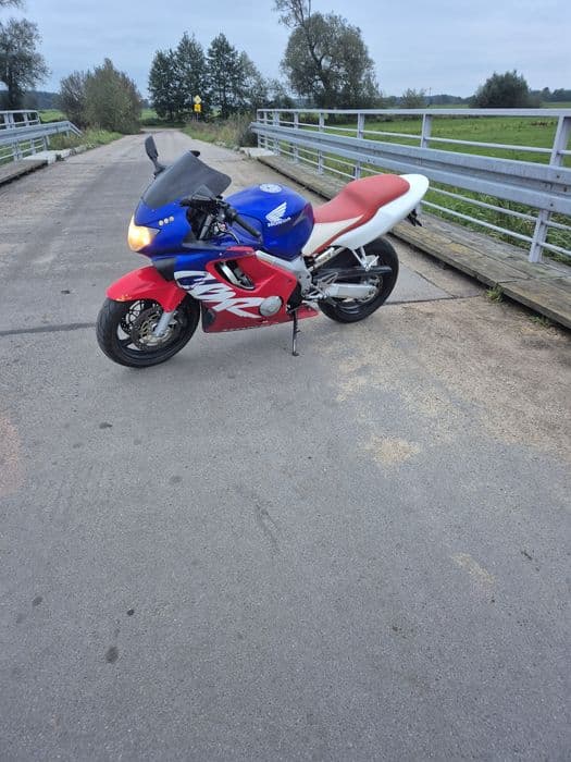 Honda cbr 600 f4